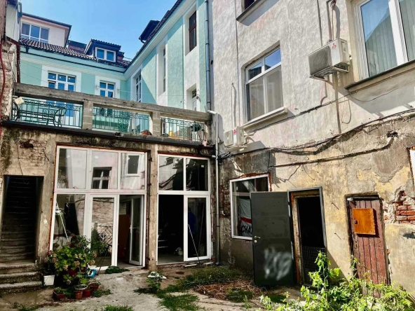 Офис в София, Център - 145 кв.м за 3794 €/кв.м - Снимка #1