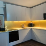 Двустаен апартамент в к.к. Св.Св. Константин и Елена - 60 кв.м за 10 €/кв.м - Снимка #1