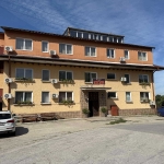 Хотел в с. Баланите, Област Габрово - 1149 кв.м за 1554 €/кв.м - Снимка #1