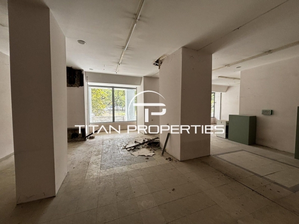 Дава се под наем Магазин в Бургас, Лазур - 131 кв.м за 1020 € - Снимка #1