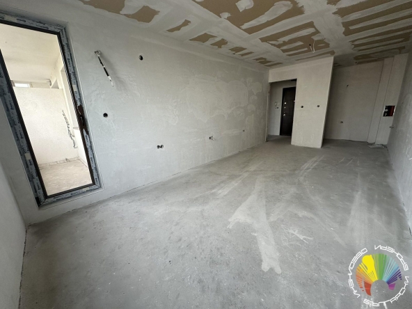 Двустаен апартамент в Бургас, Зорница - 67 кв.м за 2105 €/кв.м - Снимка #1