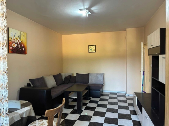 Дава се под наем Двустаен апартамент в Пловдив, Христо Смирненски - 55 кв.м за 357 € - Снимка #1