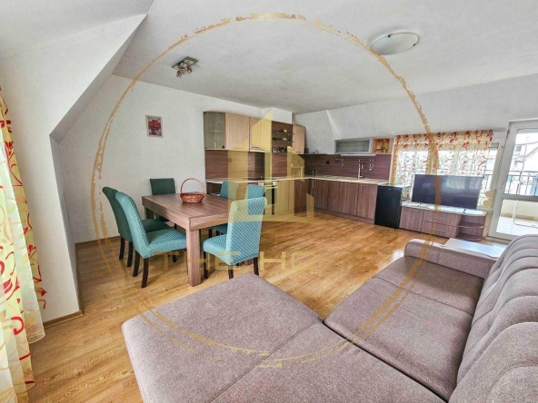 Дава се под наем Тристаен апартамент в Варна, Лятно кино Тракия - 93 кв.м за 700 € - Снимка #1