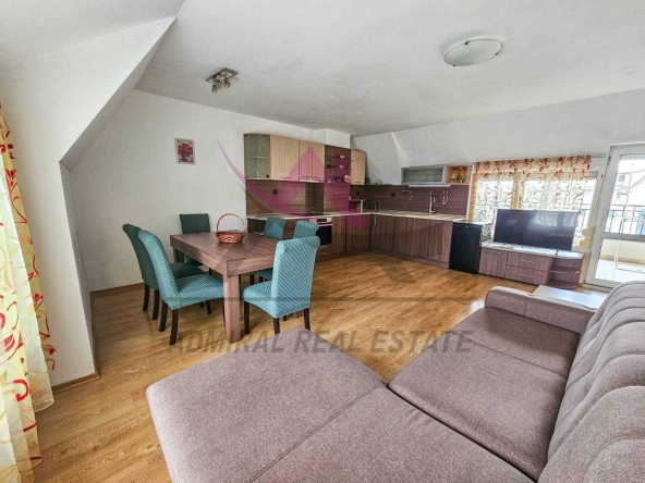 Дава се под наем Тристаен апартамент в Варна, Лятно кино Тракия - 93 кв.м за 716 € - Снимка #1