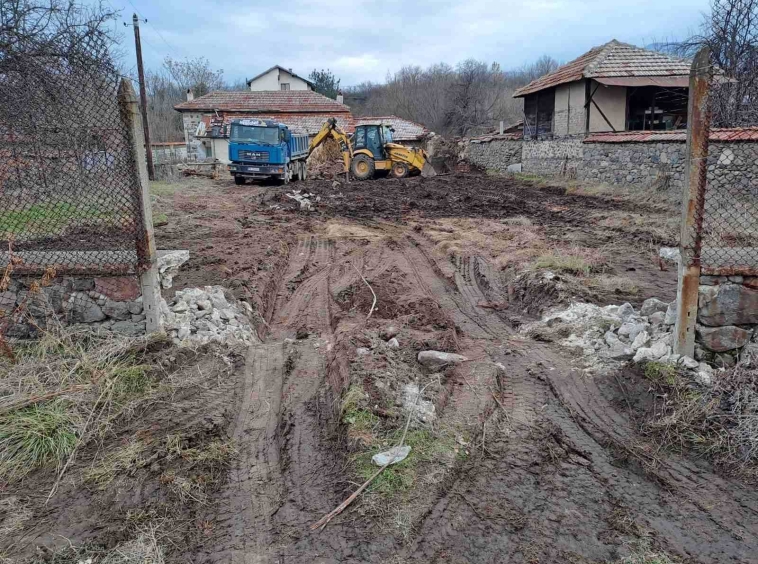 Парцел в с. Драгойново, Област Пловдив - 750 кв.м за 30 €/кв.м - Снимка #1
