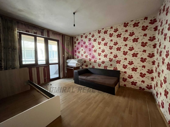 Тристаен апартамент в Варна, Лятно кино Тракия - 106 кв.м за 1651 €/кв.м - Снимка #1