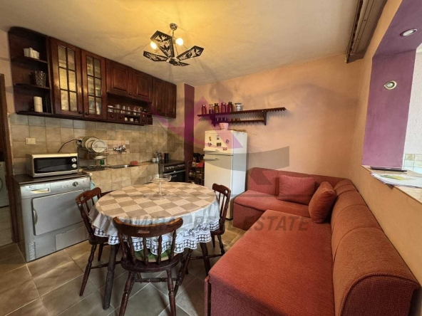 Дава се под наем Четиристаен апартамент в Варна, Окръжна болница - 103 кв.м за 690 € - Снимка #1