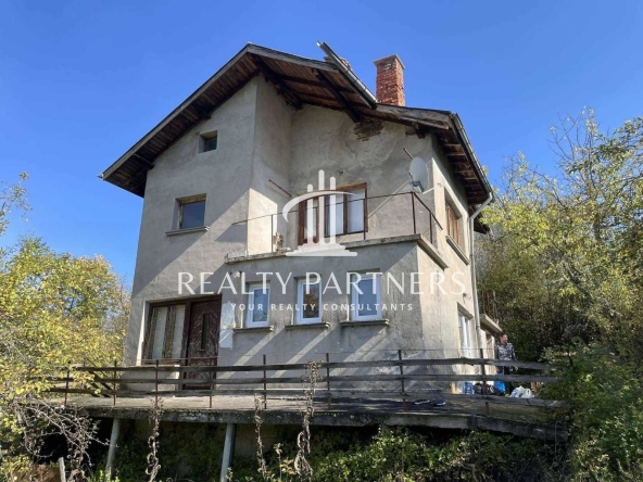 Къща в с. Кленовик, Област Перник - 108 кв.м за 556 €/кв.м - Снимка #1