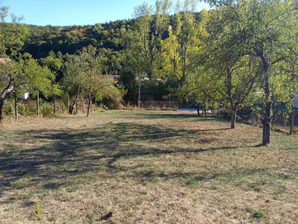 Парцел в Габрово, Беленци - 690 кв.м за 19 €/кв.м - Снимка #1