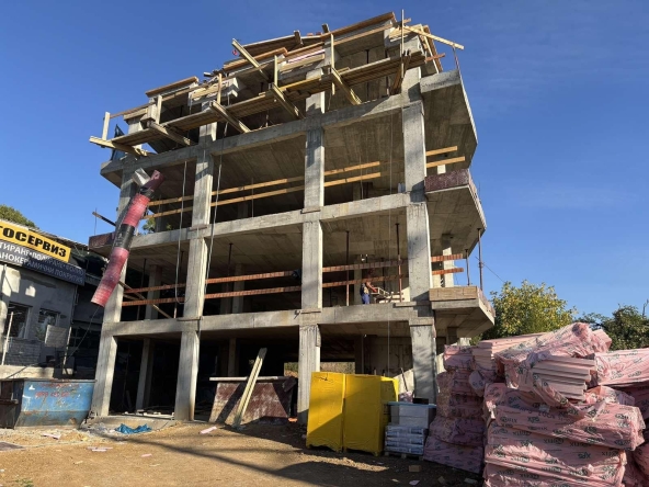 Тристаен апартамент в София, Горна баня - 160 кв.м за 1425 €/кв.м - Снимка #1