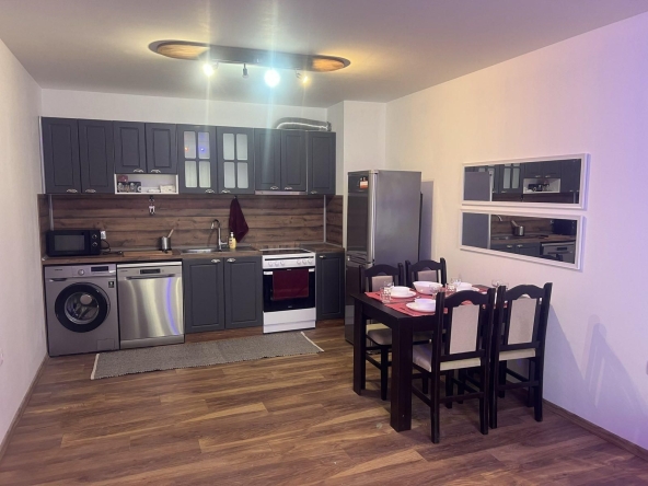 Дава се под наем Двустаен апартамент в Пловдив, Кършияка - 65 кв.м за 450 € - Снимка #1