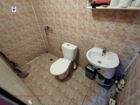 Дава се под наем  в Русе, Хъшове - 28 кв.м за 102 € - Снимка #1