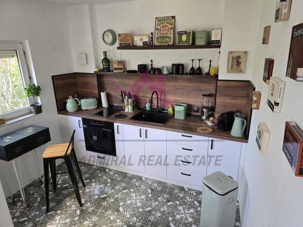 Дава се под наем Тристаен апартамент в Варна, Общината - 95 кв.м за 1000 € - Снимка #1