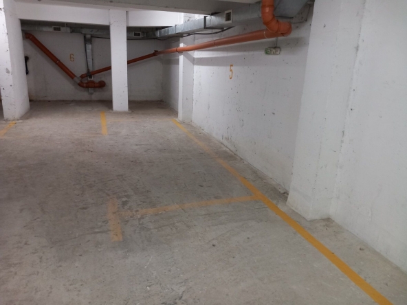 Дава се под наем Гараж / Паркомясто в Варна, Електрон - 17 кв.м за 102 € - Снимка #1