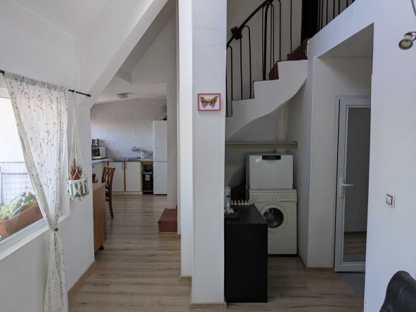 Дава се под наем Тристаен апартамент в София, Борово - 102 кв.м за 665 € - Снимка #1
