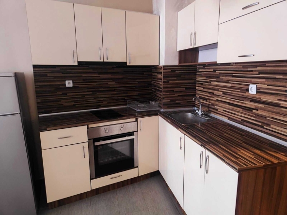 Дава се под наем Двустаен апартамент в Пловдив, Гагарин - 68 кв.м за 460 € - Снимка #1