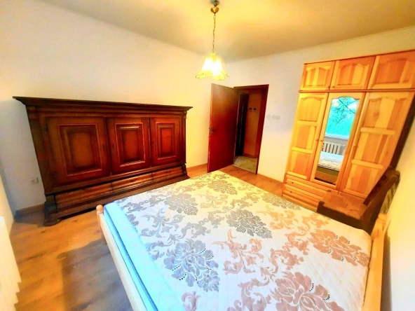 Дава се под наем Тристаен апартамент в София, Лозенец - 90 кв.м за 700 € - Снимка #1