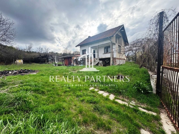 Къща в с. Кралев дол, Област Перник - 90 кв.м за 1000 €/кв.м - Снимка #1