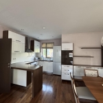 Дава се под наем Тристаен апартамент в Пловдив, Кършияка - 107 кв.м за 900 € - Снимка #1