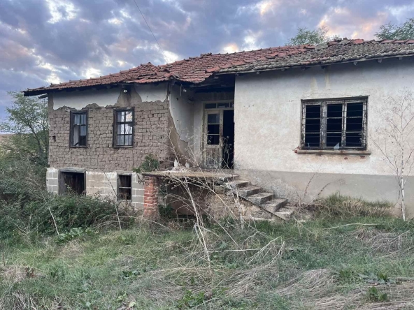 Къща в с. Доситеево, Област Хасково - 80 кв.м за 160 €/кв.м - Снимка #1