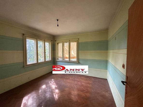 Къща в Велико Търново, Акация - 100 кв.м за 561 €/кв.м - Снимка #1