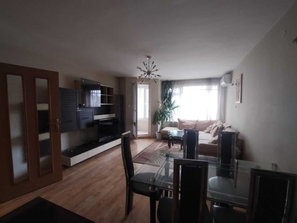 Дава се под наем Тристаен апартамент в София, Център - 90 кв.м за 867 € - Снимка #1