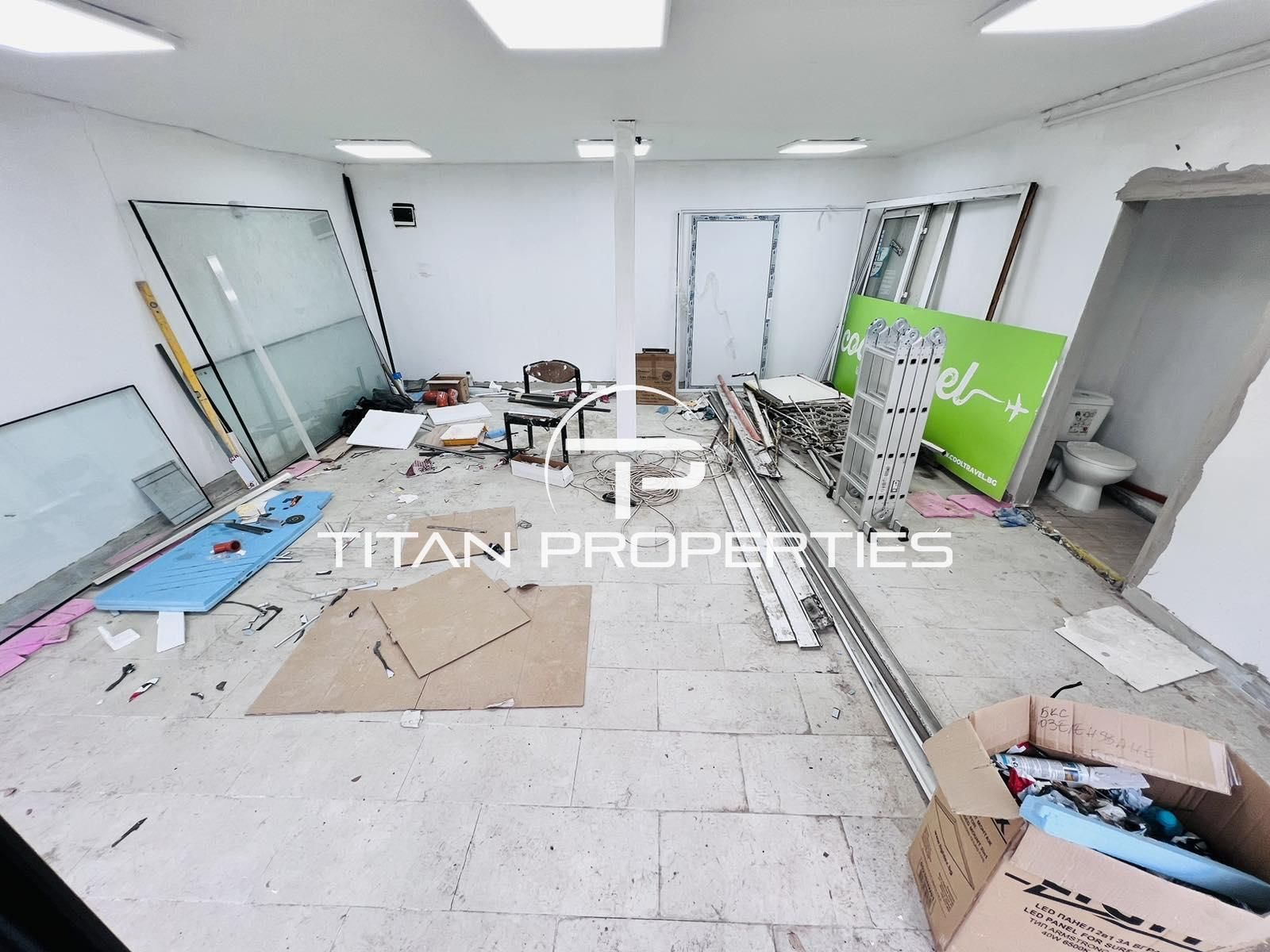 Дава се под наем Магазин в Бургас, Център - 35 кв.м за 459 € - Снимка #1