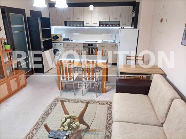 Дава се под наем Двустаен апартамент в Варна, Базар Левски - 56 кв.м за 500 € - Снимка #1