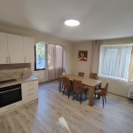 Дава се под наем Етаж от къща в Пловдив, Център - 110 кв.м за 900 € - Снимка #1