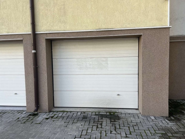 Дава се под наем Гараж / Паркомясто в Варна, Победа - 19 кв.м за 153 € - Снимка #1