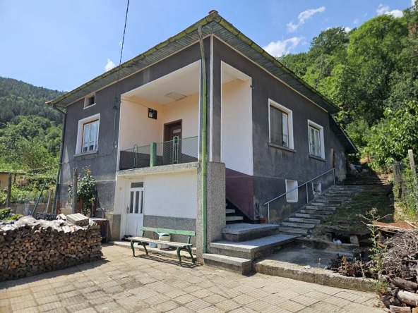 Къща в с. Сестримо, Област Пазарджик - 90 кв.м за 439 €/кв.м - Снимка #1