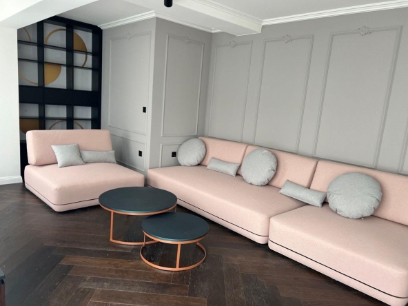 Дава се под наем Тристаен апартамент в Пловдив, Кършияка - 105 кв.м за 1050 € - Снимка #1