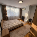 Дава се под наем Тристаен апартамент в Добрич, ЖП Гара - 80 кв.м за 357 € - Снимка #1