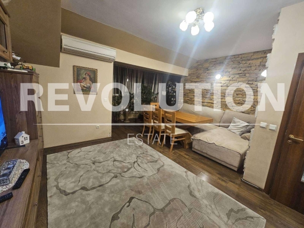 Дава се под наем Тристаен апартамент в Варна, Лятно кино Тракия - 90 кв.м за 650 € - Снимка #1