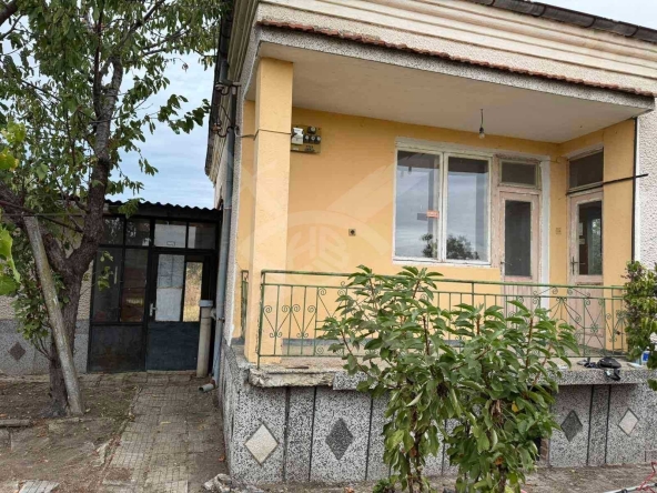 Къща в с. Беловица, Област Пловдив - 80 кв.м за 375 €/кв.м - Снимка #1