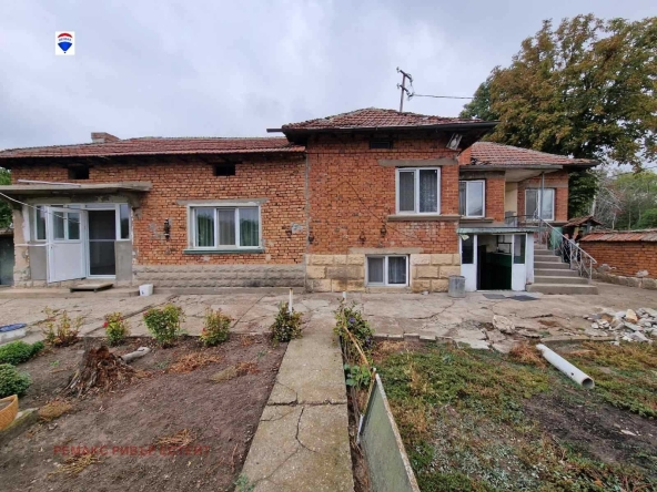 Къща в с. Борисово, Област Русе - 81 кв.м за 556 €/кв.м - Снимка #1