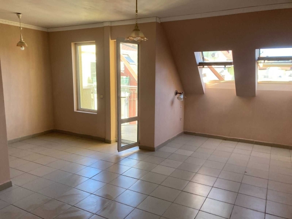 Двустаен апартамент в Пазарджик, Идеален център - 66 кв.м за 1288 €/кв.м - Снимка #1