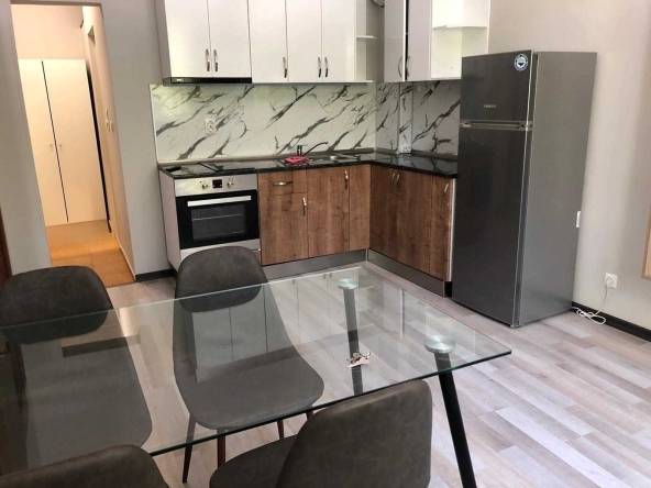 Дава се под наем Двустаен апартамент в София, Център - 70 кв.м за 650 € - Снимка #1