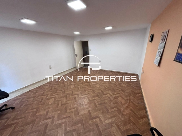 Дава се под наем Офис в Бургас, Възраждане - 35 кв.м за 280.5 € - Снимка #1