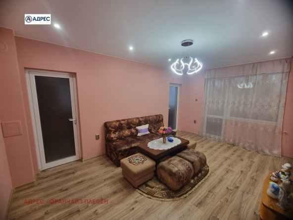 Двустаен апартамент в с. Ясен, Област Плевен - 65 кв.м за 768 €/кв.м - Снимка #1