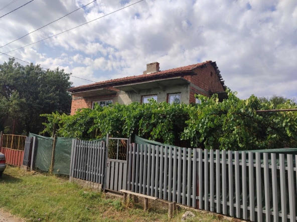 Къща в с. Самуилово, Област Добрич - 90 кв.м за 267 €/кв.м - Снимка #1