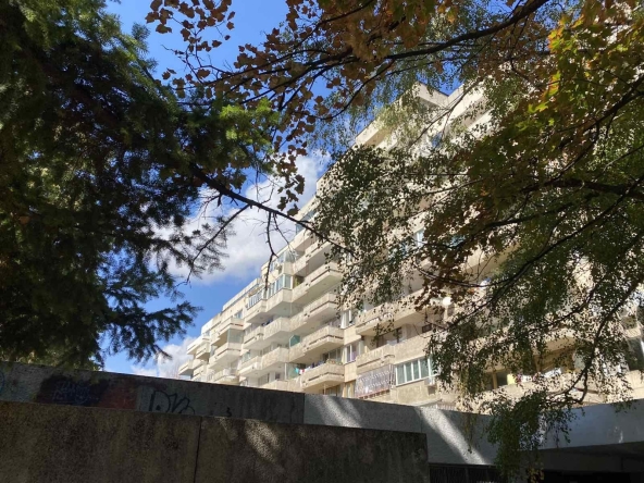 Тристаен апартамент в София, Хаджи Димитър - 88 кв.м за 4875 €/кв.м - Снимка #1