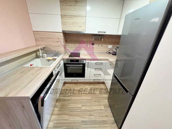 Дава се под наем Двустаен апартамент в Варна, м-т Зеленика - 65 кв.м за 511 € - Снимка #1