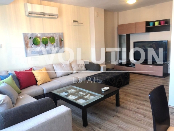 Дава се под наем Тристаен апартамент в Варна, Чайка - 110 кв.м за 850 € - Снимка #1