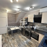 Дава се под наем Двустаен апартамент в Бургас, Център - 60 кв.м за 408 € - Снимка #1