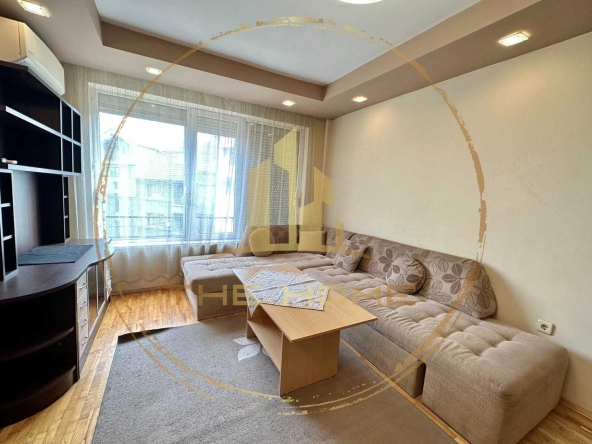 Дава се под наем Двустаен апартамент в Варна, Конфуто - 60 кв.м за 475 € - Снимка #1