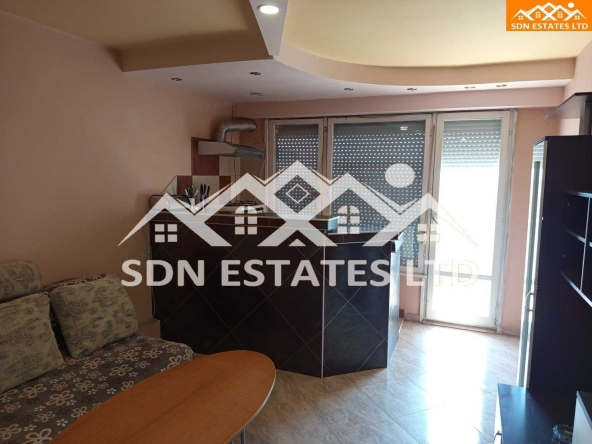 Тристаен апартамент в Казанлък - 75 кв.м за 884 €/кв.м - Снимка #1