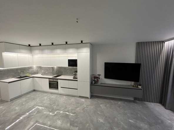 Двустаен апартамент в София, Студентски град - 73 кв.м за 2261 €/кв.м - Снимка #1