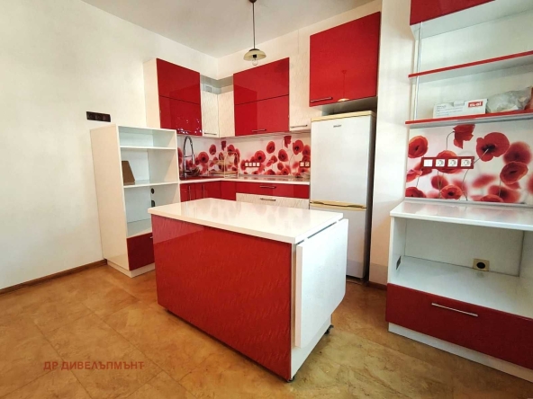 Двустаен апартамент в София, Лозенец - 71 кв.м за 4505 €/кв.м - Снимка #1