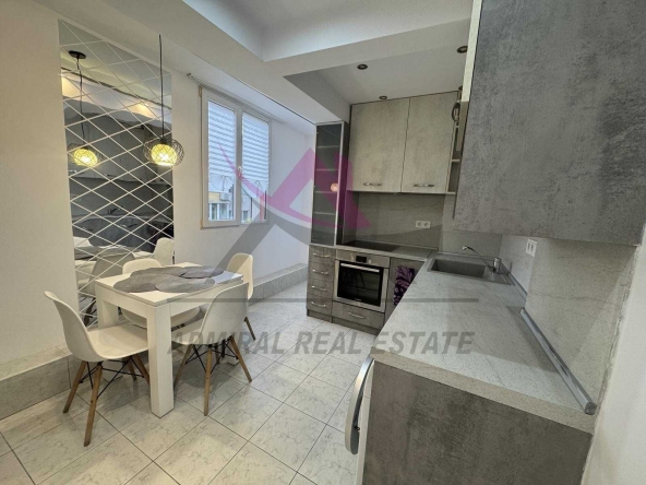 Дава се под наем Двустаен апартамент в Варна, Лятно кино Тракия - 70 кв.м за 625 € - Снимка #1